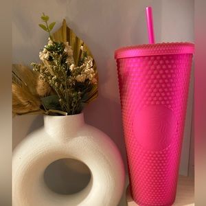 24 oz Starbucks cup